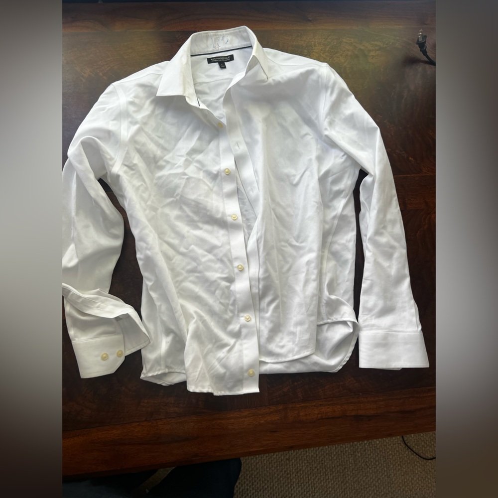 Banana Republic White Button Down Shirt